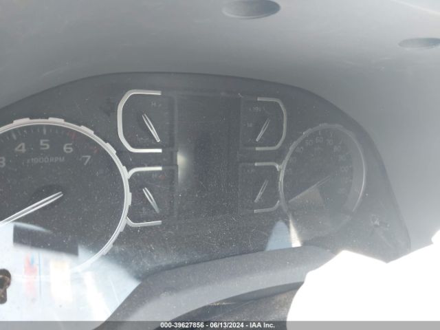 5TFDW5F12JX757097 Toyota Tundra Sr5 5.7l V8