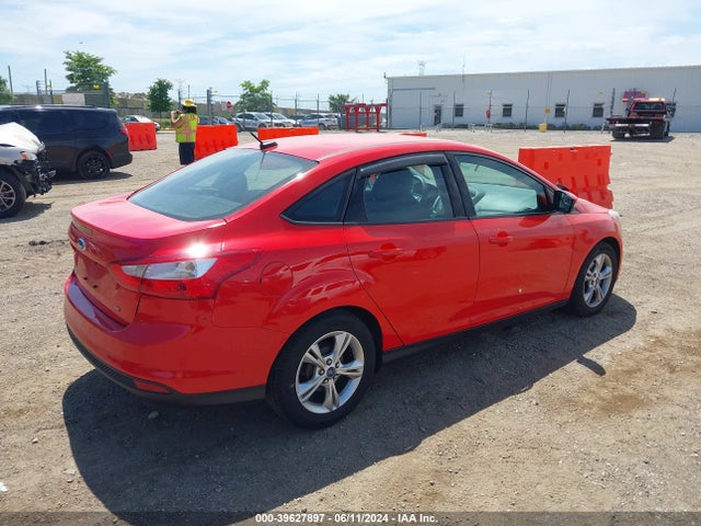 Ford FOCUS SE 2014 1FADP3F27EL221582 Image 4