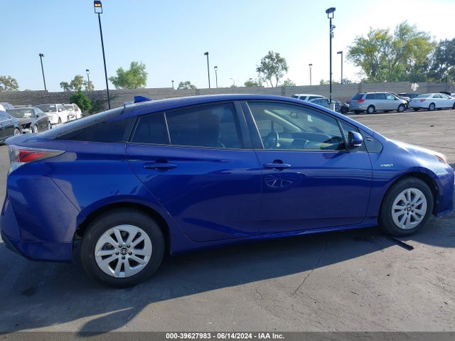 Toyota Prius Two 2016 JTDKBRFU2G3524177 Image 14