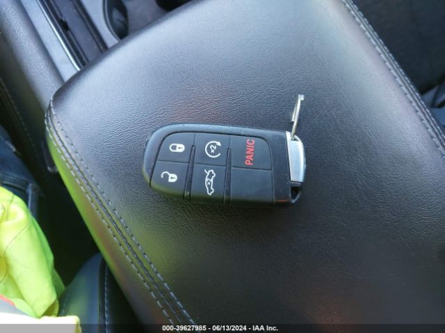 1C3CCCBB4GN151042 Chrysler 200 S