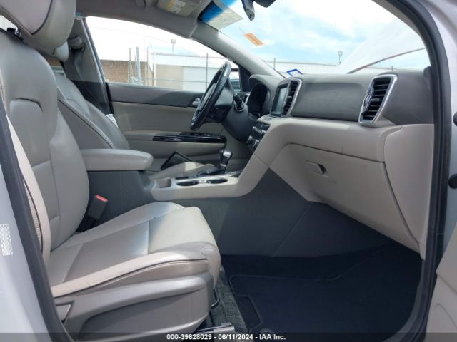 KNDPN3AC8J7303059 KIA Sportage Ex