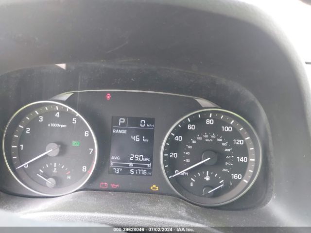 5NPD74LF9JH220813 Hyundai ELANTRA SE