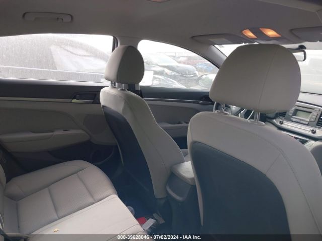 5NPD74LF9JH220813 Hyundai ELANTRA SE