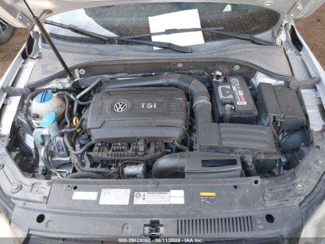 1VWAT7A37FC019212 Volkswagen Passat 1.8t Wolfsburg Edition