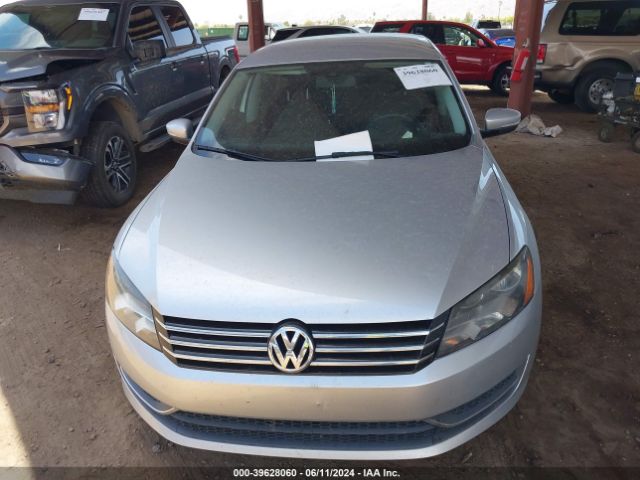 1VWAT7A37FC019212 Volkswagen Passat 1.8t Wolfsburg Edition