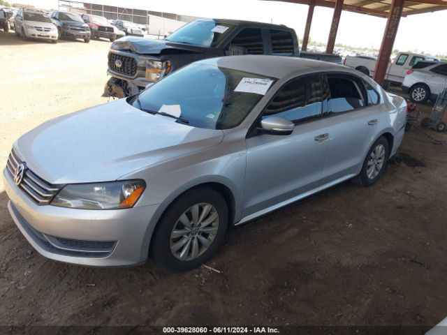 1VWAT7A37FC019212 Volkswagen Passat 1.8t Wolfsburg Edition