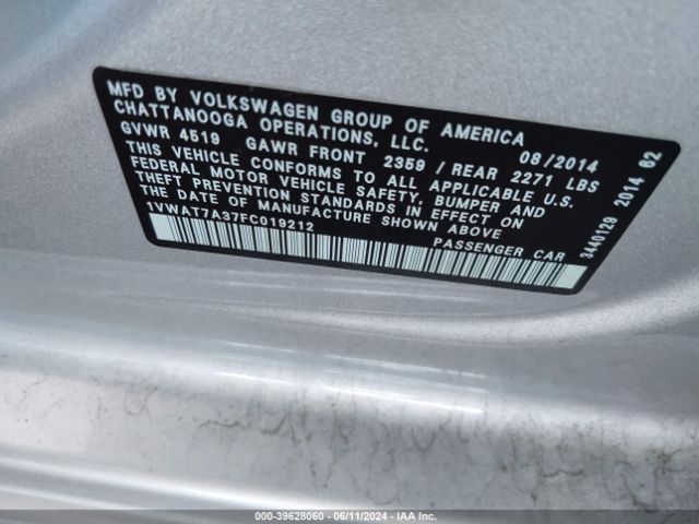 1VWAT7A37FC019212 Volkswagen Passat 1.8t Wolfsburg Edition