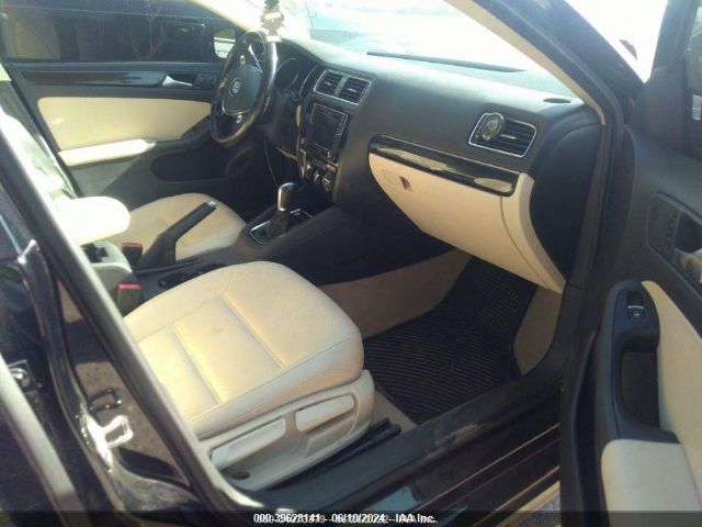 3VWL07AJ9GM365519 Volkswagen Jetta 1.8t Sel
