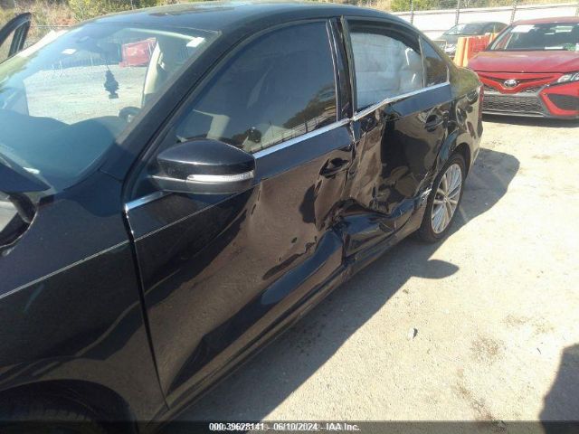 3VWL07AJ9GM365519 Volkswagen Jetta 1.8t Sel