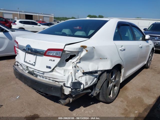 4T1BD1FK8EU124704 Toyota Camry Hybrid Xle