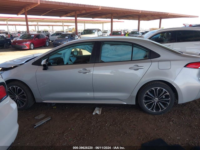 Toyota COROLLA LE 2022 5YFEPMAE2NP314555 Image 14
