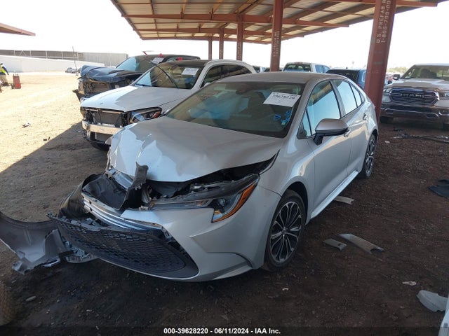 Toyota COROLLA LE 2022 5YFEPMAE2NP314555 Image 2