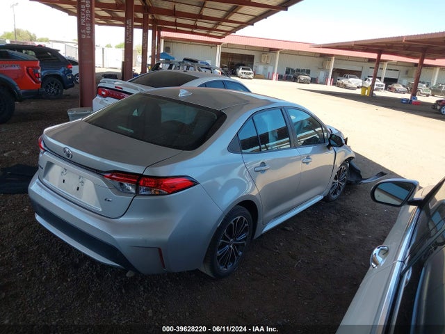 Toyota COROLLA LE 2022 5YFEPMAE2NP314555 Image 4