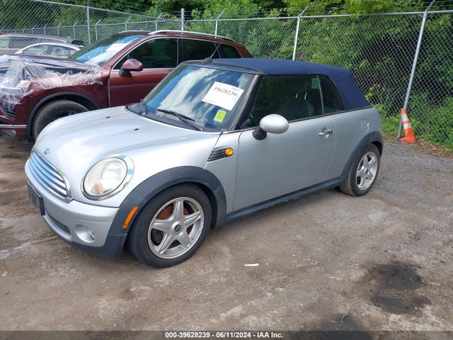2010 MINI COOPER WMWMR3C57ATU97738 Photo 1