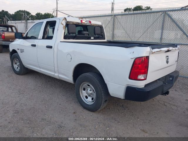 1C6RR7FT7MS577956 RAM 1500 Classic Tradesman Quad Cab 4x4 6'4 Box
