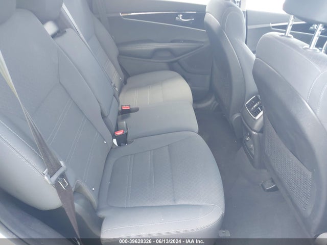 KIA Sorento 2.4l Lx 2017 5XYPGDA33HG327329 Image 8