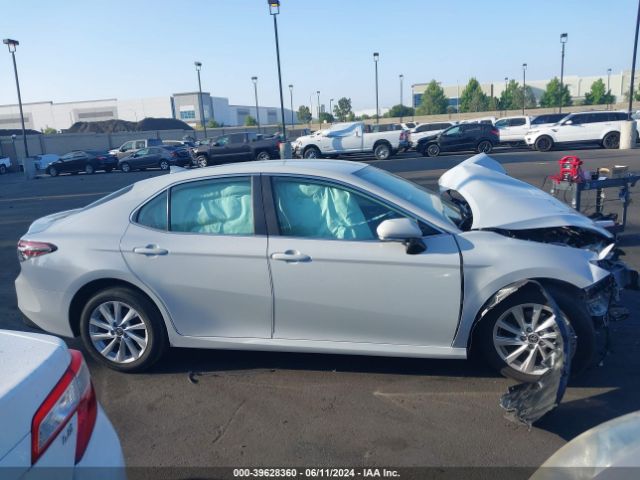 4T1C11AK9RU260849 Toyota CAMRY LE