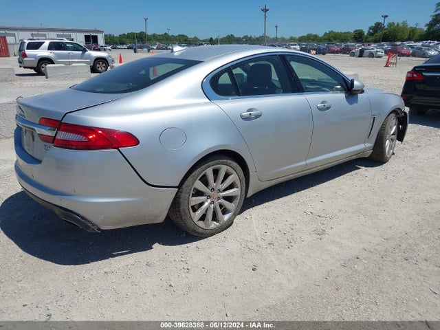 2014 JAGUAR XF SAJWJ0EF4E8U17331 Photo 3