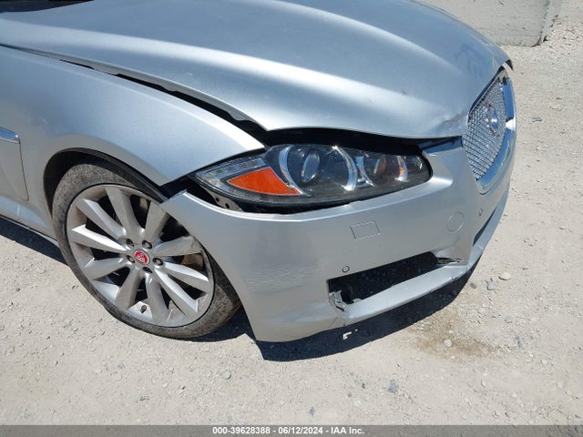 2014 JAGUAR XF SAJWJ0EF4E8U17331 Photo 5