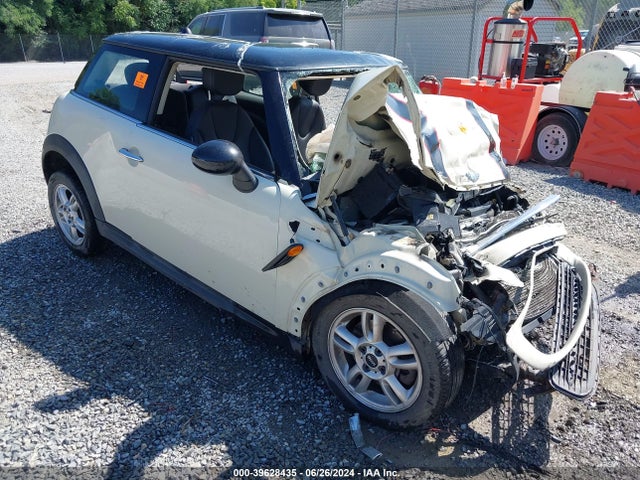 2013 MINI HARDTOP WMWSU3C56DT682597 Photo 0