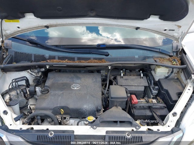 Toyota Sienna Xle 8 Passenger 2015 5TDYK3DC5FS542185 Image 10