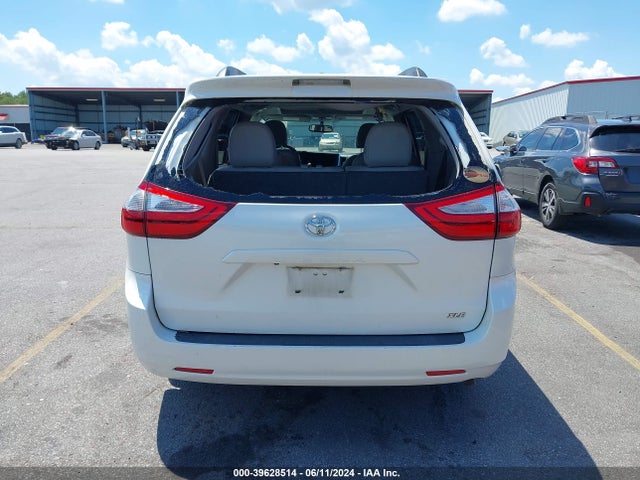 Toyota Sienna Xle 8 Passenger 2015 5TDYK3DC5FS542185 Image 16
