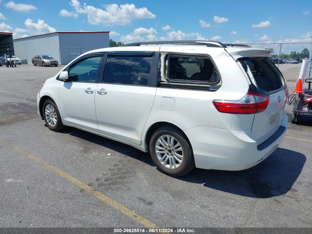 Toyota Sienna Xle 8 Passenger 2015 5TDYK3DC5FS542185 Image 3