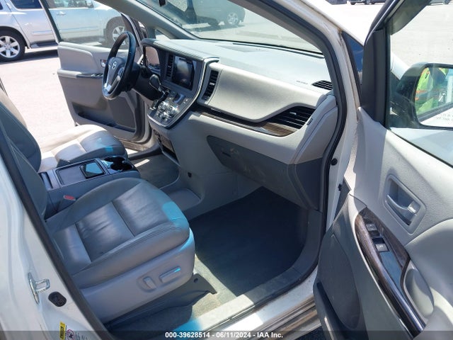 Toyota Sienna Xle 8 Passenger 2015 5TDYK3DC5FS542185 Image 5