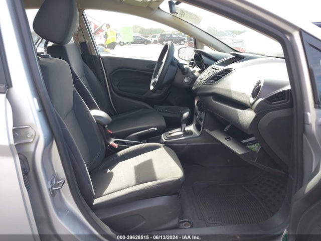 Ford FIESTA SE 2017 3FADP4EJ3HM159910 Image 5