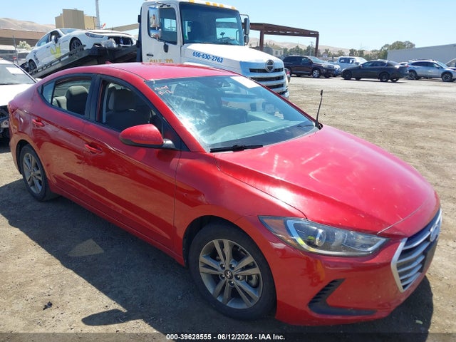 2018 5NPD84LF7JH307252 main image