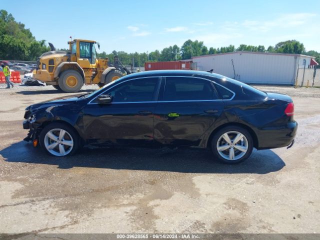 1VWBT7A33EC057684 Volkswagen Passat 1.8t Se