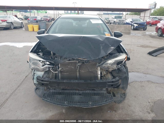 Toyota COROLLA LE 2016 5YFBURHE2GP535817 Image 13