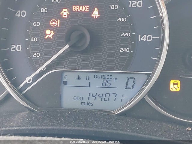 Toyota COROLLA LE 2016 5YFBURHE2GP535817 Image 16