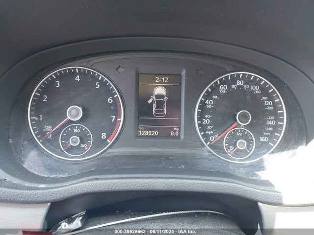 1VWBS7A32FC009274 Volkswagen Passat 1.8t Se