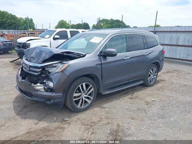 Honda Pilot Touring 2016 5FNYF5H90GB045520 Image 2
