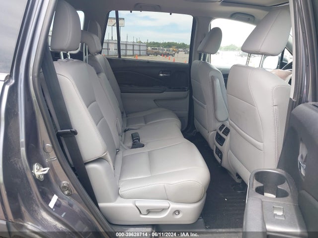 Honda Pilot Touring 2016 5FNYF5H90GB045520 Image 8
