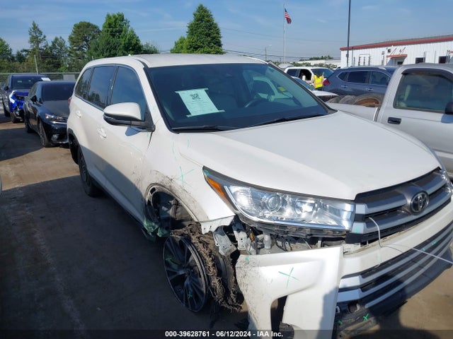 Toyota Highlander Le Plus 2019 5TDZZRFHXKS347558 main image