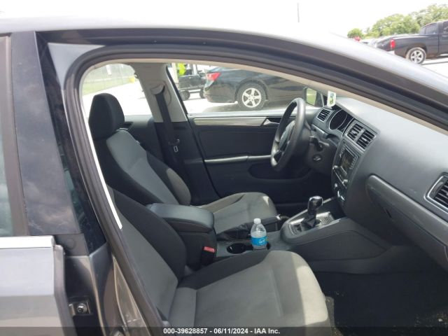 3VW2B7AJ7HM415406 Volkswagen Jetta 1.4t S