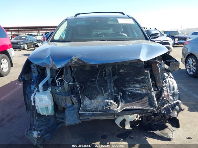 Toyota Highlander Xle 2018 5TDJZRFH8JS496191 Image 12