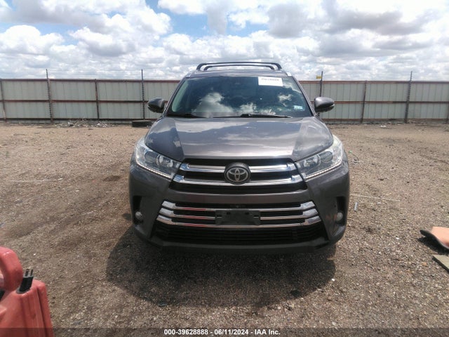 Toyota Highlander Limited Platinum 2017 5TDDZRFH5HS461017 Image 12