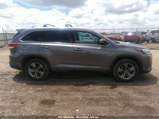 Toyota Highlander Limited Platinum 2017 5TDDZRFH5HS461017 Image 13