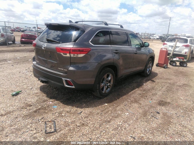 Toyota Highlander Limited Platinum 2017 5TDDZRFH5HS461017 Image 4