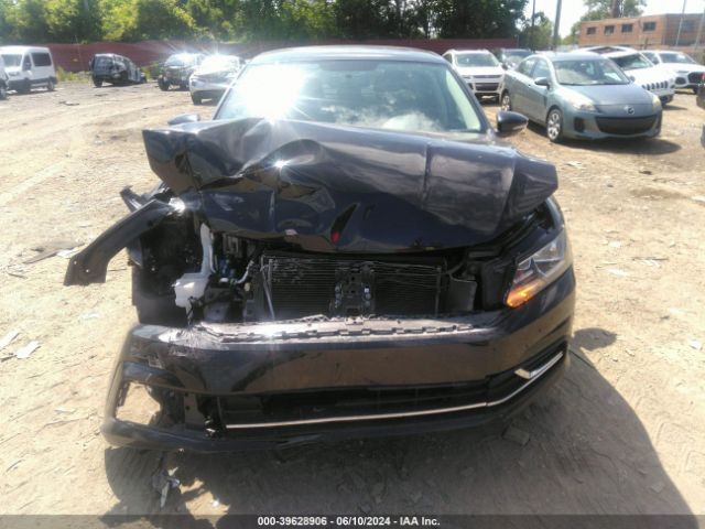 1VWAA7A35JC008997 Volkswagen Passat 2.0t R-line/2.0t S