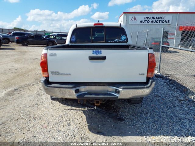 5TFLU4EN1FX148039 Toyota Tacoma Base V6