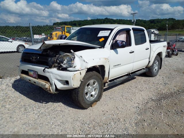 5TFLU4EN1FX148039 Toyota Tacoma Base V6