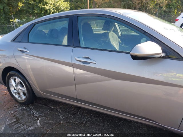 Hyundai ELANTRA SE 2022 KMHLL4AG6NU255299 Image 13