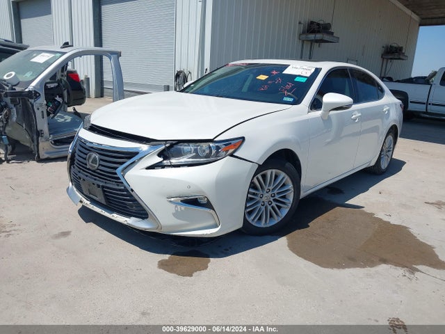 Lexus ES 350 2016 58ABK1GGXGU035521 Image 2