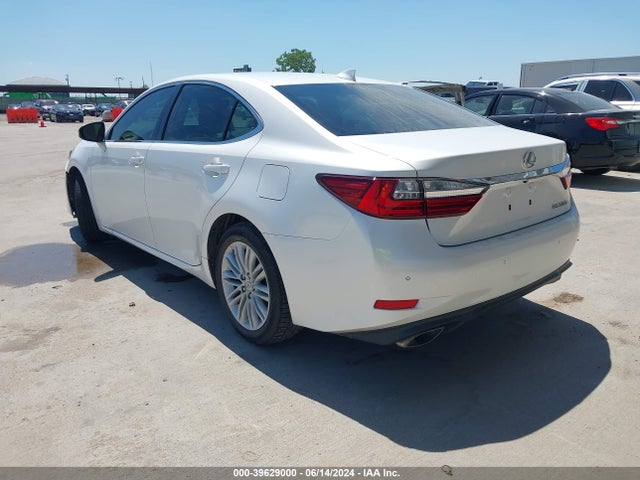 Lexus ES 350 2016 58ABK1GGXGU035521 Image 3