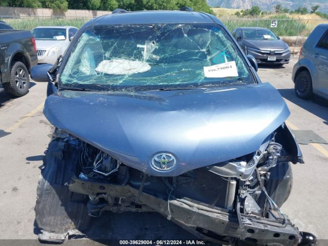 5TDYK3DC2FS620762 Toyota Sienna Xle 8 Passenger