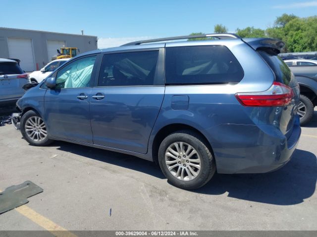 5TDYK3DC2FS620762 Toyota Sienna Xle 8 Passenger